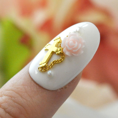 ネイルパーツ メタルパーツ 薔薇 フラワー 春 ホワイト / ピンク ) 乳白色 やさしい色 ネイルジュエリー、ネイルパーツ | ジェルネイル ネイル用品 ジェル 花 バラ ハンドメイド 手芸 ジェルネイル用品 ネイル パーツ メタル ネイルアート ジュエリー デコパーツ