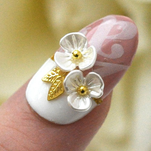 ネイルパーツ 5個 フラワー ( ホワイト / AB ) 春 やさしい色 ネイルジュエリー、ネイルパーツ | ジェルネイル ネイル用品 ジェル 花 バラ セルフネイル ハンドメイド 手芸 ジェルネイル用品 ネイル パーツ メタル ネイルアート ジュエリー デコパーツ ネイル工房