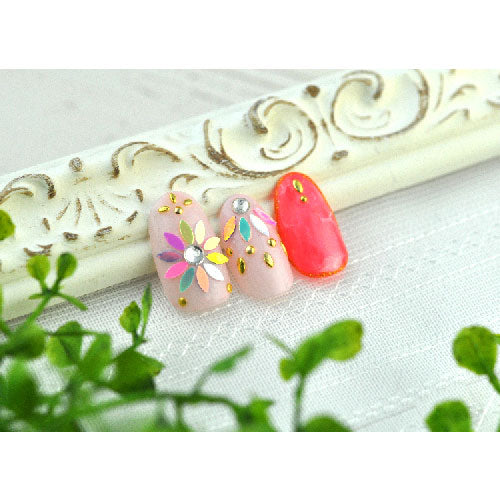 ジェルネイル・レジンに♪偏光のホログラム♪リーフ・ティアドロップ・スクエア・ハート・ラウンド型♪偏光カラフルホログラム | ネイル ネイル用品 ジェルネイル ホログラム パーツ ネイルパーツ  ネイルアート ネイル用 ジェルネイルアート ネイル工房