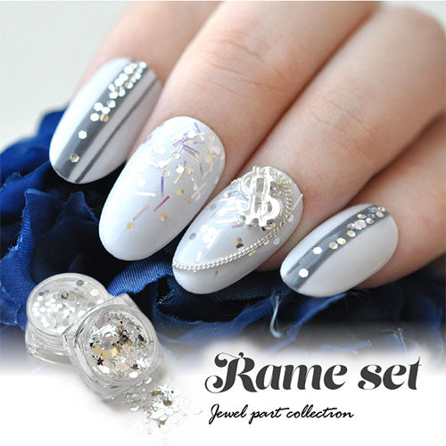 ブルー ラメ 羽 ネイルパーツ 8個 ブルー ラメ 羽 ネイルパーツ 8個